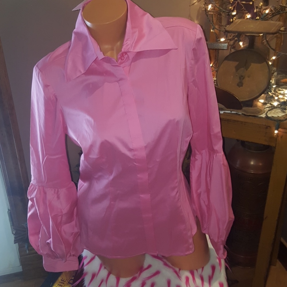 -- OFF MARKET -- Bebe salmon button up balloon sleeve blouse L NWT